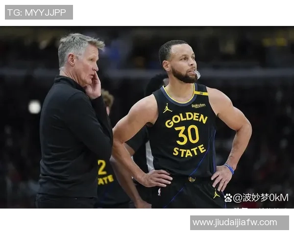 库里接受采访谈及新赛季目标：为球队再次夺得总冠军努力