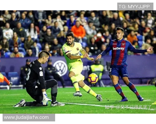 马洛卡主场迎战埃瓦尔争夺关键三分的精彩对决 马洛卡主场迎战埃瓦尔争夺关键三分的精彩对决