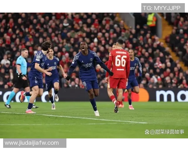 马赛主场迎战巴黎圣日耳曼双方争夺法甲冠军争先恐后 马赛主场迎战巴黎圣日耳曼双方争夺法甲冠军争先恐后