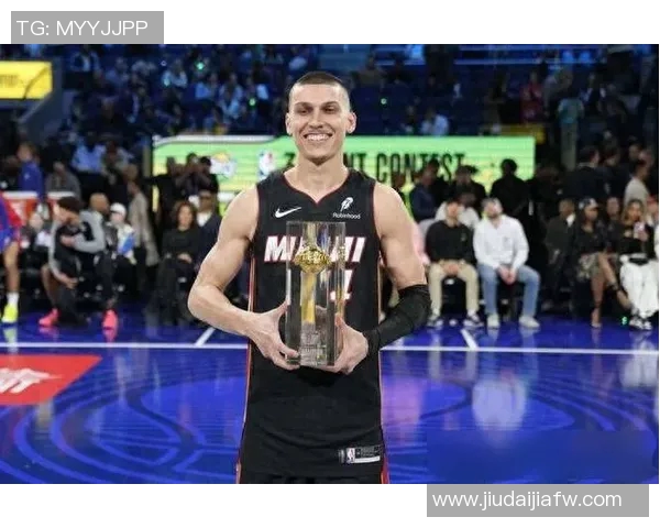 泰勒希罗在NBA赛季中的成长与挑战分析 泰勒希罗在NBA赛季中的成长与挑战分析